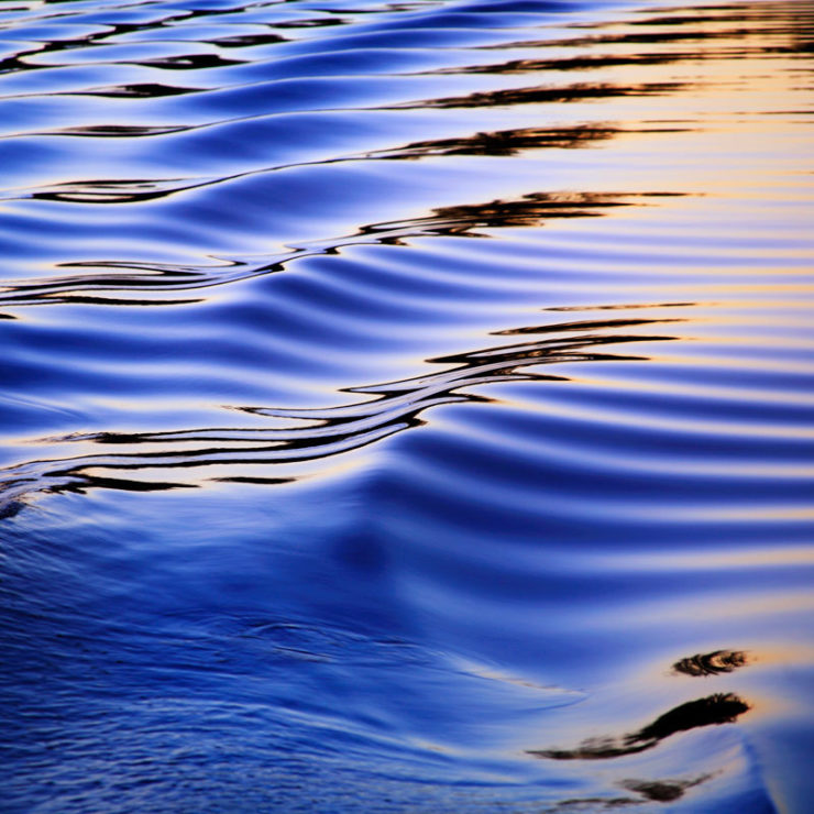 Image of waves by DougLemke via iStockPhoto