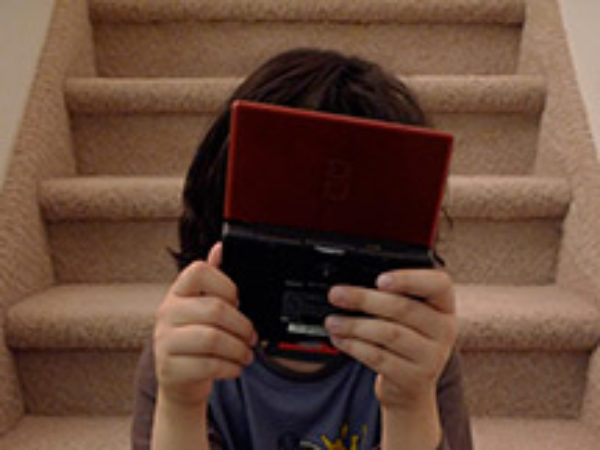 kid-gamer-photo-Rob-Blatt-Flickr-CC-WEB